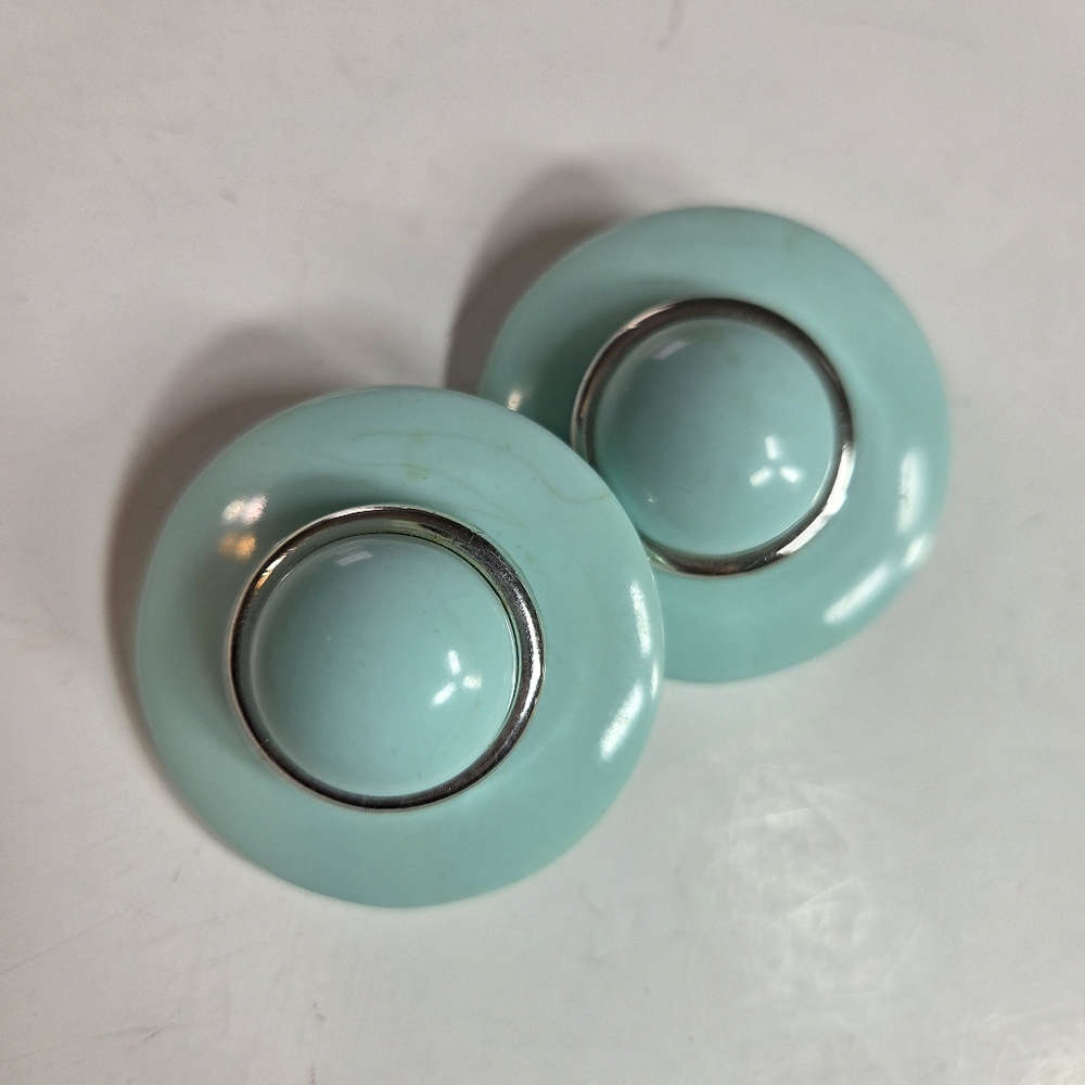 big round vintage 70s 80s button pierced earrings robins egg blue large plastic